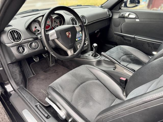 ���^�]�ȃX�y�[�X���L���A�������ƃh���C�u���y����ł��������܂���