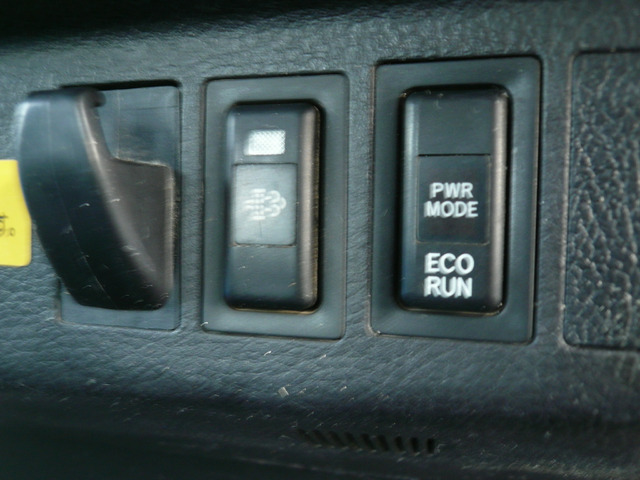 �p���[���[�h�EECORUN�X�C�b�`��