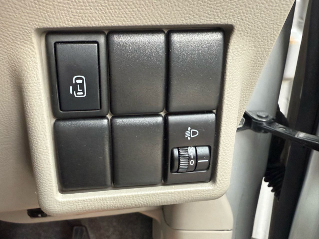 遠方のお客様でも安心したお車選びをして頂く為に、多数の写真を掲載させて頂いておりますので、ご来店がない形でのご成約実績も多数ございます♪全国販売、全国納車OK♪