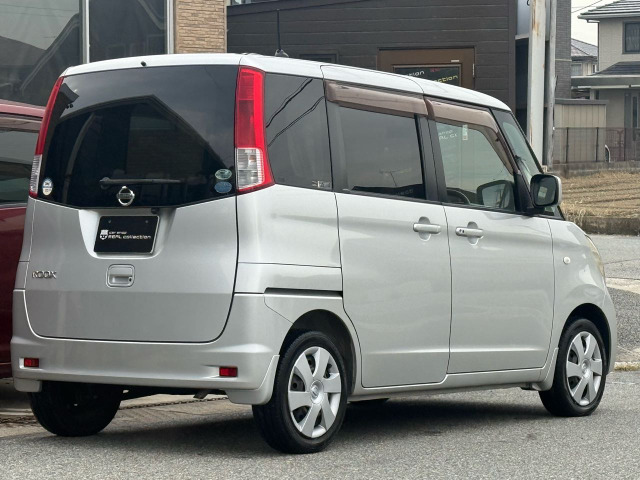 当店ではほとんどお車を、信頼できる日本自動車鑑定協会にて1台ずつチェックし、外装・内装・機関・修復歴の4項目についての鑑定を行い見た目からでは判断のつかない箇所も包み隠さず公開しております♪