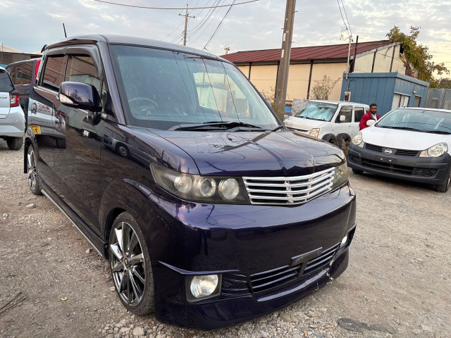 ゼストスパークW ターボ