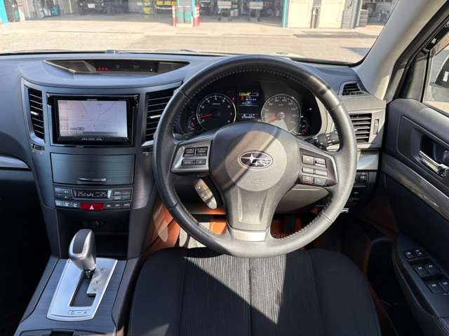 �o�����[�i�c�Ǝ��Ԃ�9:00����18:00�ƂȂ�܂��B���O�A��������ΑΉ��\�ł��̂ł��C�y�ɂ����k����������