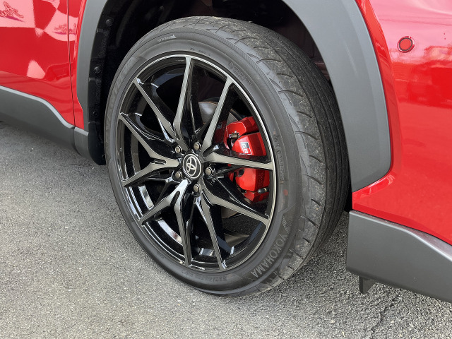 ���Ђł̓^�C����z�C�[���ȂǐV�i���璆�Â܂ő������戵�������Ă���܂��B�d�l�ύX��^�C�������Ȃǂ���]���������܂������x�����k�������B