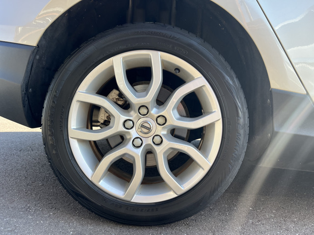 販売・メンテナンスだけではなく、自動車保険業務・事故・レッカーサービスにも対応しております!