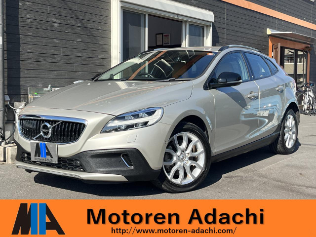 V40クロスカントリー(ボルボ) D4 サマム ディーゼル　1オーナー禁煙車 純正ナビ・バックカメラ 中古車画像