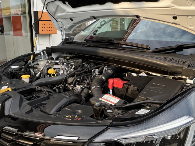 1.3���b�^�[��4�^�[�{�G���W���́A�o��154PS�A�g���N270N�Em�𔭐����܂��B7�iDCT���g�ݍ��킳��A�X��肩�獂���܂ŃX�g���X�t���[�̑�������y���݂��������܂��B