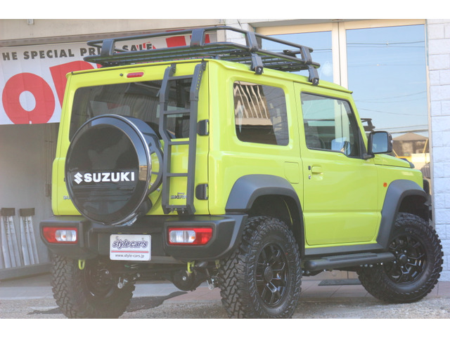 ☆人気のオプションも格安です!☆ドライブレコーダー取り付け☆リアモニター取り付け☆ナビ取り付け☆ホーン交換☆スモークフィルム施工☆ガラスコーティング☆セキュリティ取り付け☆マフラー交換☆