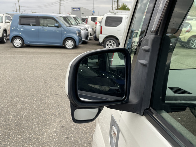 �y�x�����z���i�X�z���Ԃ������������܂��āA���ɗL�������܂��B�݌Ɏԗ��ɂȂ�܂��̂ŁA���񂲓s���̋X�������ɁA���ɗ��ĉ������B���X�\��������ƁA���ē����X���[�Y�ł��B