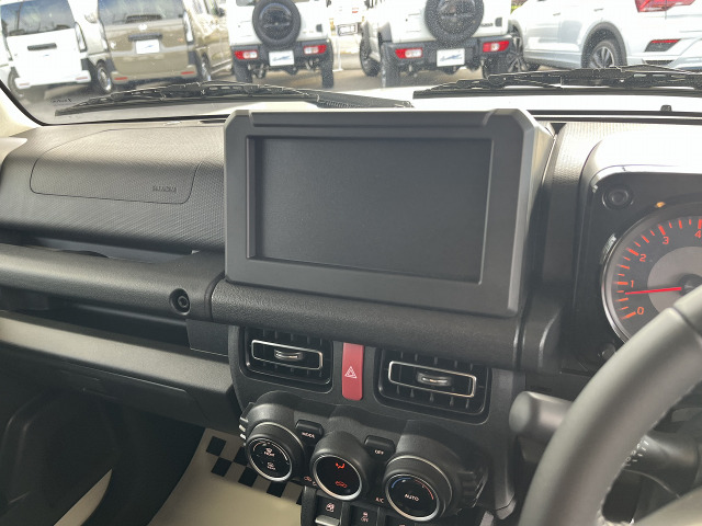 ���Ђł͐V�i�i�r���璆�Ãi�r��o�b�N�J�����̎�t���Ȃǂ���舵�����Ă���܂��̂ŃO���[�h�A�b�v�Ȃǂ���]������܂�����A�S���X�^�b�t�܂ł����k������!!