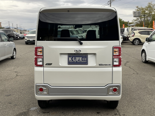 �y�x�����z���i�X�z���Ԃ������������܂��āA���ɗL�������܂��B�݌Ɏԗ��ɂȂ�܂��̂ŁA���񂲓s���̋X�������ɁA���ɗ��ĉ������B���X�\��������ƁA���ē����X���[�Y�ł��B