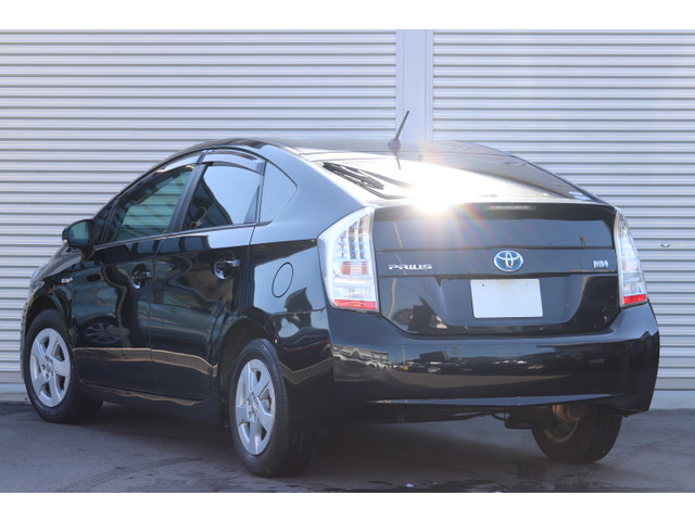 プリウス1.8 S