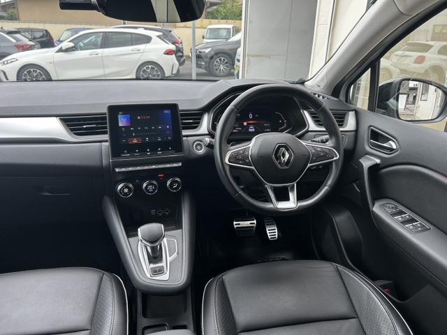 �肪�G���Ƃ���ɂ́A���i���ȃ\�t�g�f�ނ��p����ꂽ�C���e���A�́A�N���X�𒴂������S�A���K�������[�����Ă��܂��B