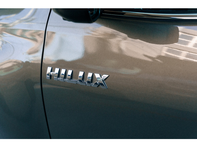 目立つ傷や飛び石はありません!