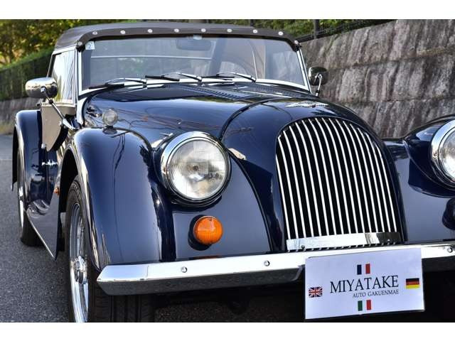 【自社認証整備工場保有】近畿陸運支局認証整備工場(奈1591)を自社にて完備致しております、また、輸入車熟練整備士がお客様のお車を長年の経験を元に、真心をもって整備点検を行います。