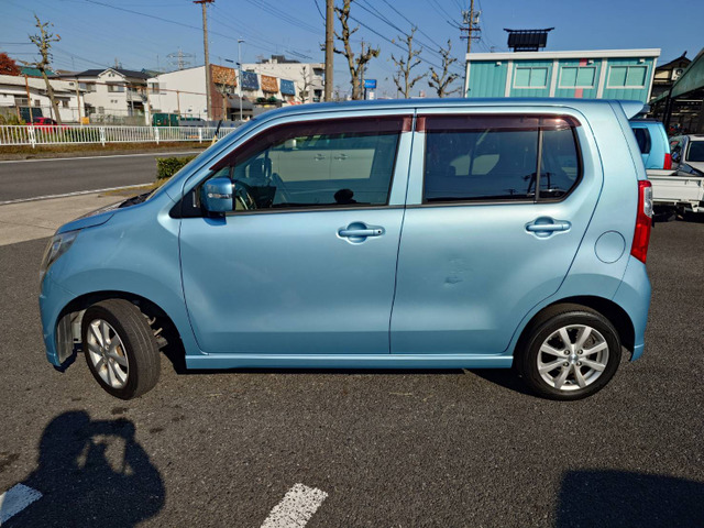 外装仕上げ、磨き、破水仕上げ、内装クリーニング致します。専門の担当者がしっかり仕上げ、納車させて頂きます。