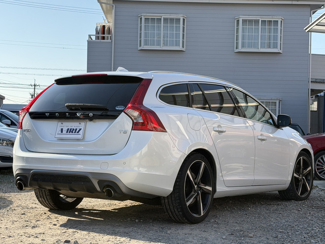 V60T5 Rデザイン