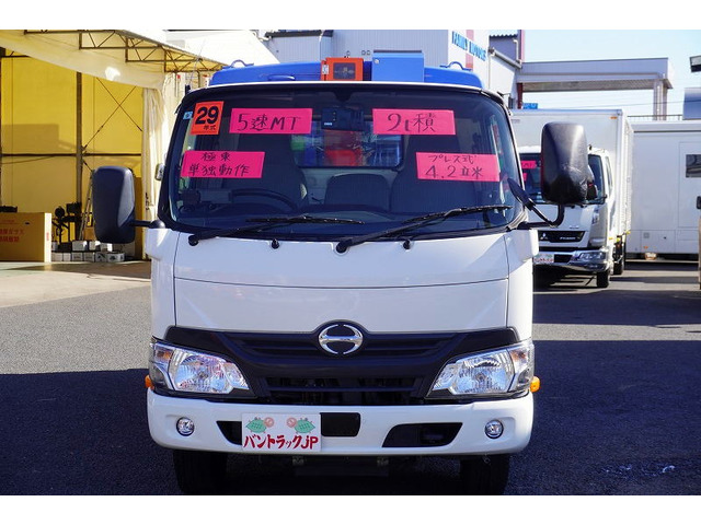 �e�탍�[��(�I���R�A�W���b�N�X��)�⃊�[�X��Зl�ƒ�g���Ă���܂��̂ł��C�y�ɂ��A�����������B