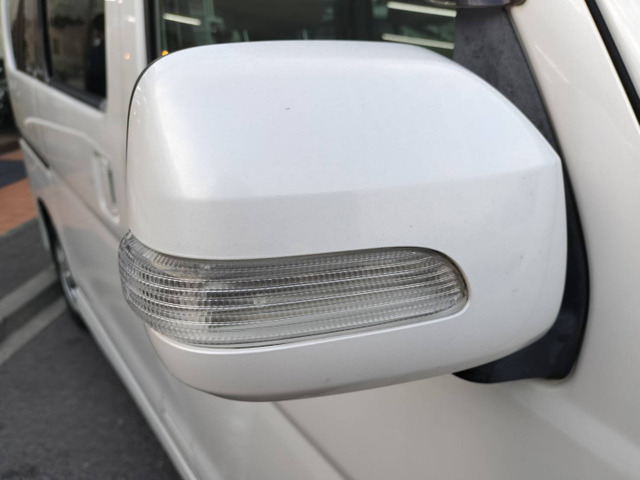 ������ƃ����e�i���X���Ă���Ԃ܂��܂����܂��B����Ȃ��Ԃ𓖓X�͏��o��10���`30�����炢�̉��i���S�ɂč݌ɂ��Ă܂��B���̗��A�C�����A���[�^�[������Ԃ̂��Ԃ͊�{�I�Ɏd���ꂵ�܂���