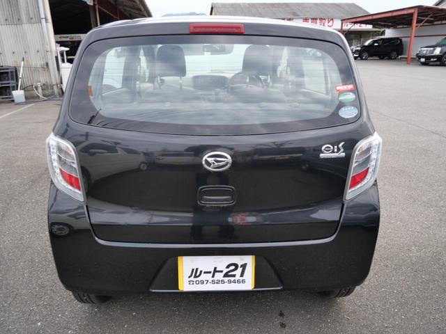 納車時には点検・クリーンナップを実施しておりますが、お手頃価格をモットーにご提供する為、一部走行に支障の無い傷や凹みは現状渡しとなります。現車を確認後、気になるキズ・凹みは別途ご相談ください。