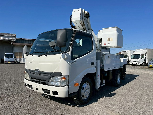 デュトロ高所作業車