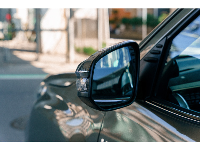 目立つ傷や飛び石はありません!