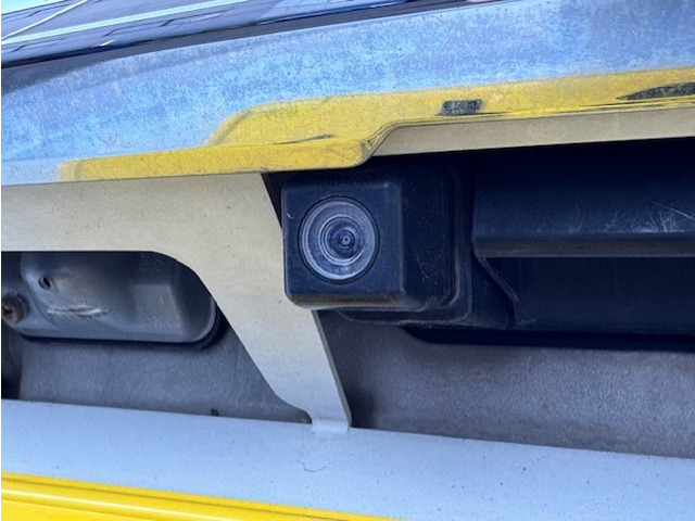 �o�b�N�J�����������Ă���܂��̂Œ��Ԃ����ȕ������S!