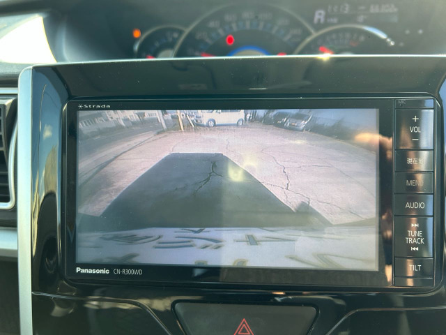 バックカメラ画像