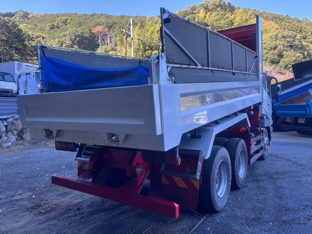 スーパーグレート