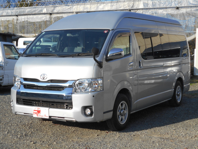 ハイエースバン