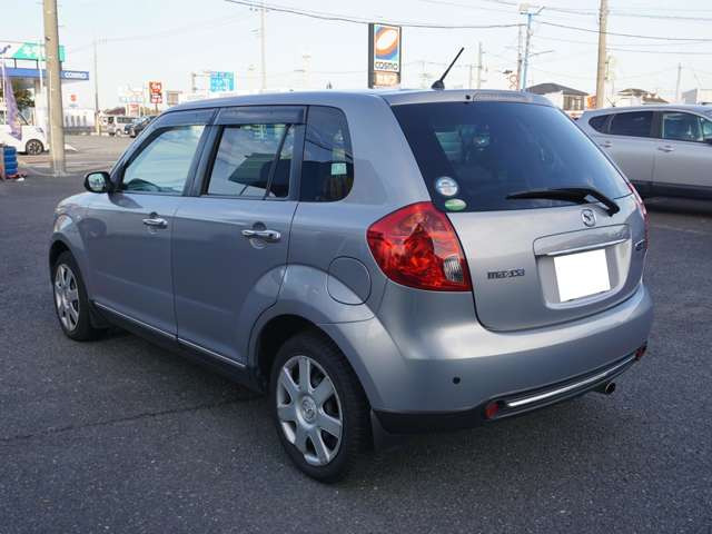 �����V4�������̌����_�p�ɓX�܂�����܂��B�������ɂ̓K�X�g����E�����̂₳��E�g��Ƃ�����������܂��̂ŁA���H����ɂ����X��OK�ł���