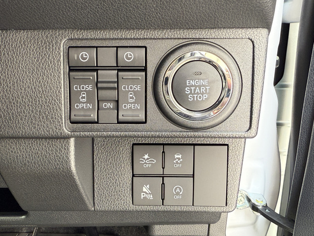 �����A�E�F���J���I�[�v���@�\�t���p���[�X���C�h�h�A�ƂȂ��Ă���܂��B�ݒ���@����������Ƃ��`�����܂�!!�e����S�����̃X�C�b�`�͉^�]�ȉE�����Ƀ��C�A�E�g����Ă���܂��B