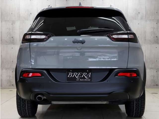 ���A�r���[�����݊��̂��郏�C���h�Ŕ��͂̃t�H�����Ɏd�オ���Ă���܂����