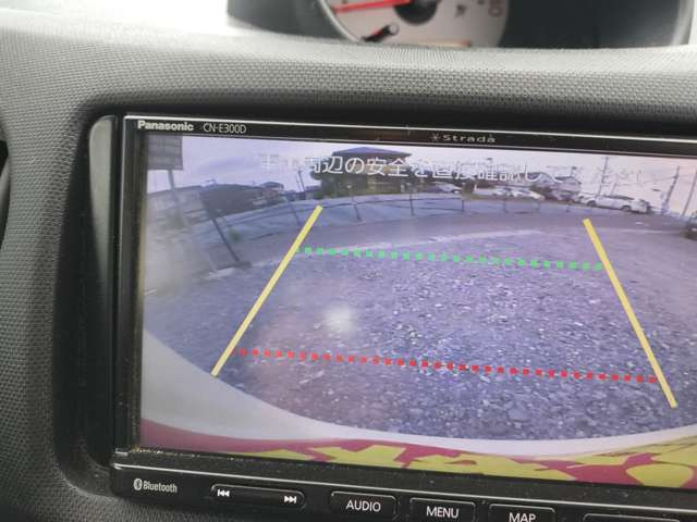 バックが苦手な方でも安全なバックカメラ