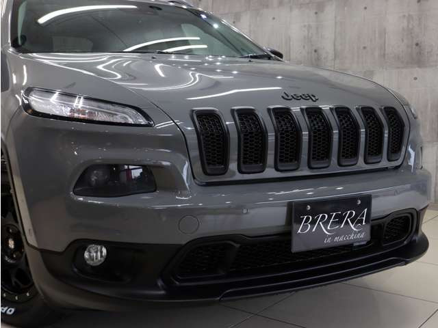 �t�����g�o���p�[�����Ƀ}�b�g�u���b�N�y�C���g���{���A�m�[�}���Ƃ͈Ⴄ�I�V�����ȕ��͋C�Ɏd�オ���Ă���܂�!