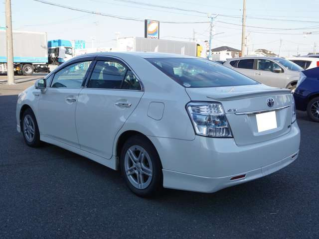 �����V4�������̌����_�p�ɓX�܂�����܂��B�������ɂ̓K�X�g����E�����̂₳��E�g��Ƃ�����������܂��̂ŁA���H���̌�ɂ����X��OK�ł���