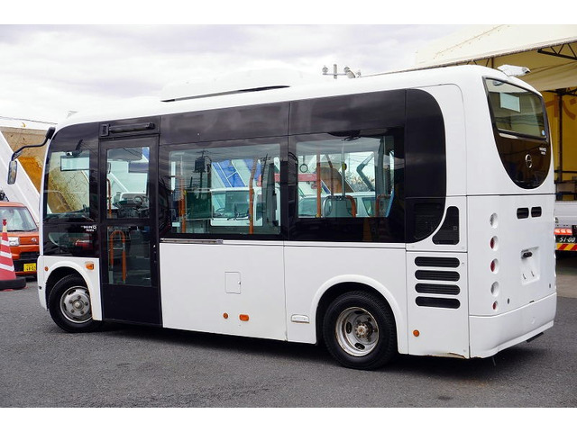 �o���E�g���b�N�Ƃ���1��1��d�l�̈قȂ镨�����A���m���Ɋ�Â�������₷�����������Ē����܂��B