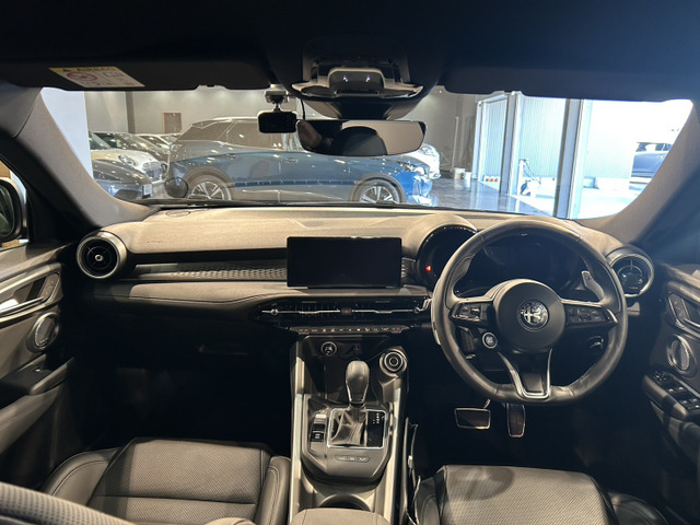 トナーレプラグインハイブリッド Q4 ヴェローチェ 4WD