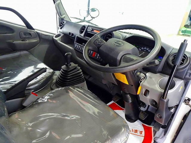 AC PS PW SRS ABS �W���h�A���b�N ���d�i�~���[ AM/FM���W�I ETC ���[���~���[���o�b�N���j�^�[ �^�[�{ �r�C�u���[�L �t���A6MT