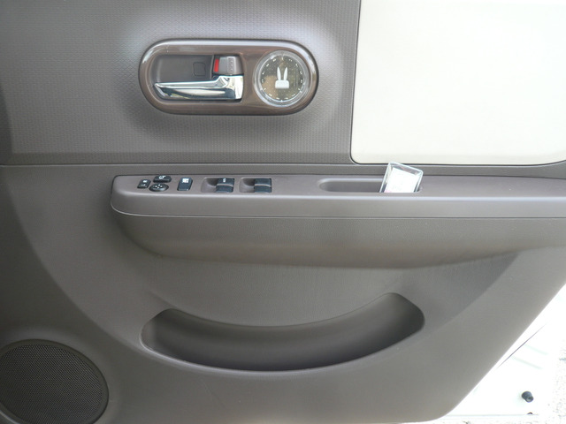 �h�A�|�P�b�g�ɂ����[�X�y�[�X����܂���