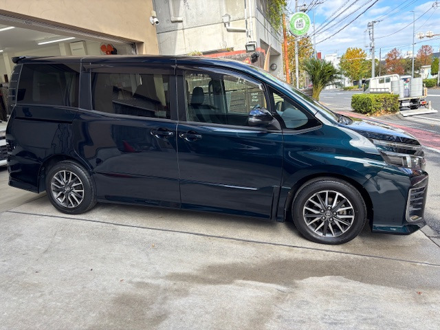 �����̒����炲���������肪�Ƃ��������܂��B �݌ɎԑS�ă��[���N���[�j���O�E�R�[�e�B���O�{�H�����̑��I�C�������A�_�������{���[�Ԓv���܂��B ���s���ȓ_�Ȃǂ���܂�����A���C�y�ɂ��A�����������B  �S���o�^�[�ԉ\