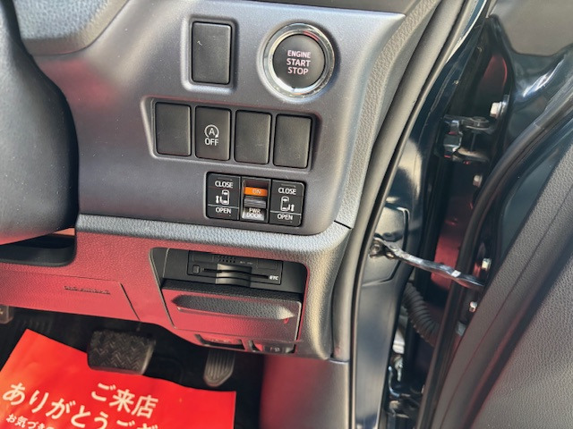 �����̒����炲���������肪�Ƃ��������܂��B �݌ɎԑS�ă��[���N���[�j���O�E�R�[�e�B���O�{�H�����̑��I�C�������A�_�������{���[�Ԓv���܂��B ���s���ȓ_�Ȃǂ���܂�����A���C�y�ɂ��A�����������B  �S���o�^�[�ԉ\