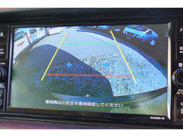 �o�b�N�J����