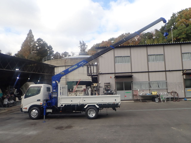 �R���p�N�g�Ȏԑ̂Ƀo�����X�̎�ꂽ��Ɣ͈͂�񋟁B�����̉ו��������悭�^���\�ł��B