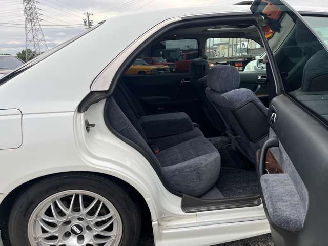 �����^�J�[�̂���舵�����������܂��̂ŁA�C�ɂȂ���͂��₢���킹���������B