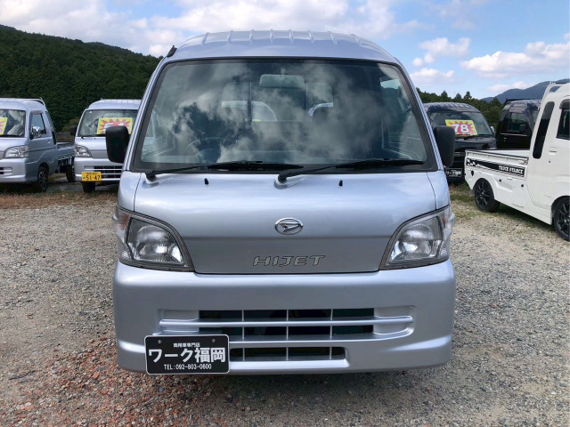 出来る限りお客様に喜んで頂けるよう安値で提供しております。外出中の場合もございますので、ご来店時はお電話頂ければスムーズな対応が可能です!