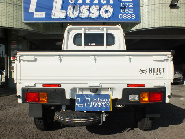 ワンオーナー 禁煙車 僅かな小傷は御座いますが非常に綺麗な状態を保っております!メインの使用状況は納品時に往復200キロを高速走行での使用です!街乗り使用は僅かです!