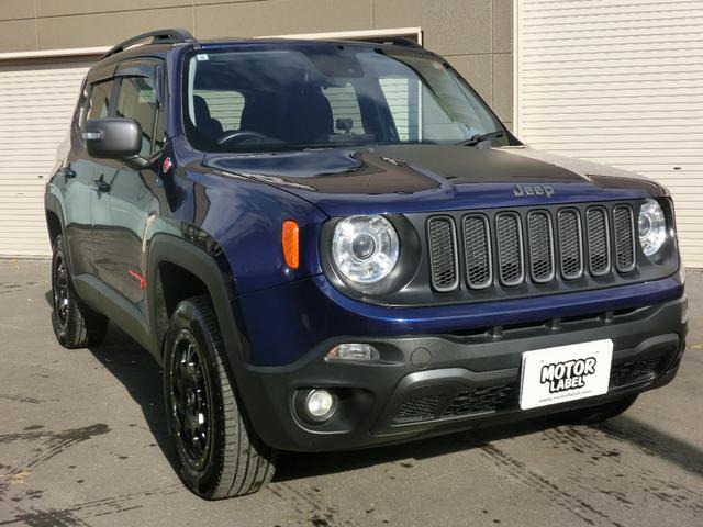 レネゲード(ジープ) トレイルホーク 4WD 中古車画像