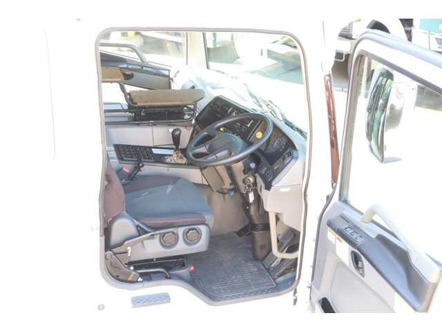 スーパーグレート