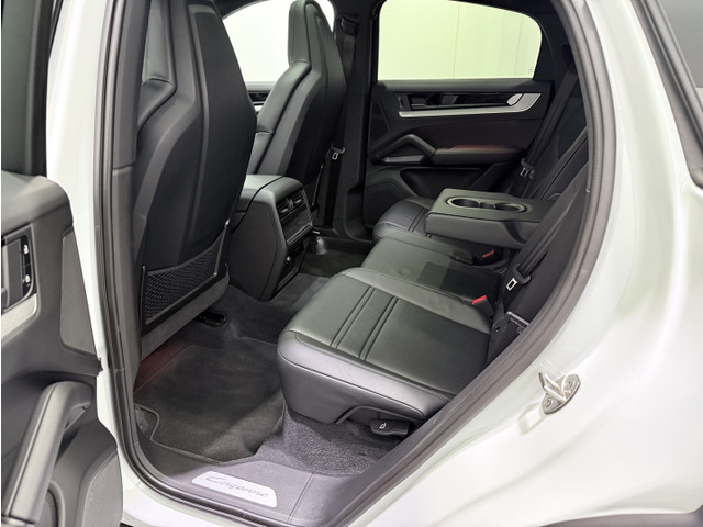 �㕔�Ȃ̎g�p�����w�ǖ����A�t�@�~���[���[�X�Ō�������O�Ȕw�ʂ̉���⏝���w�ǗL��܂���B���[�t�͊J�����̂����J���K���X���[�t(�����J�V�F�[�h�t��)�ƂȂ��Ă���܂��B