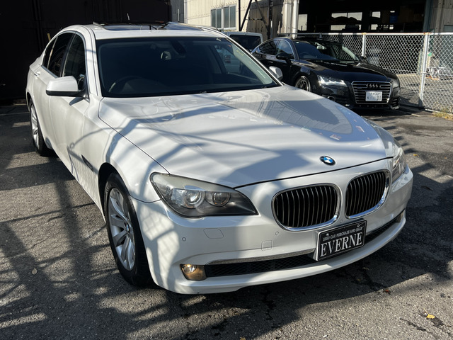 �K���X�R�[�e�B���O���{�H�\�ł��B��p��20.000�~���珳���Ă���܂��B���Ԏ�ɂ�艿�i���ς��ꍇ���������܂��B���̑��I�v�V��������葵���Ă���܂��̂ŁA���k�S���ɂ��\���t�����������B